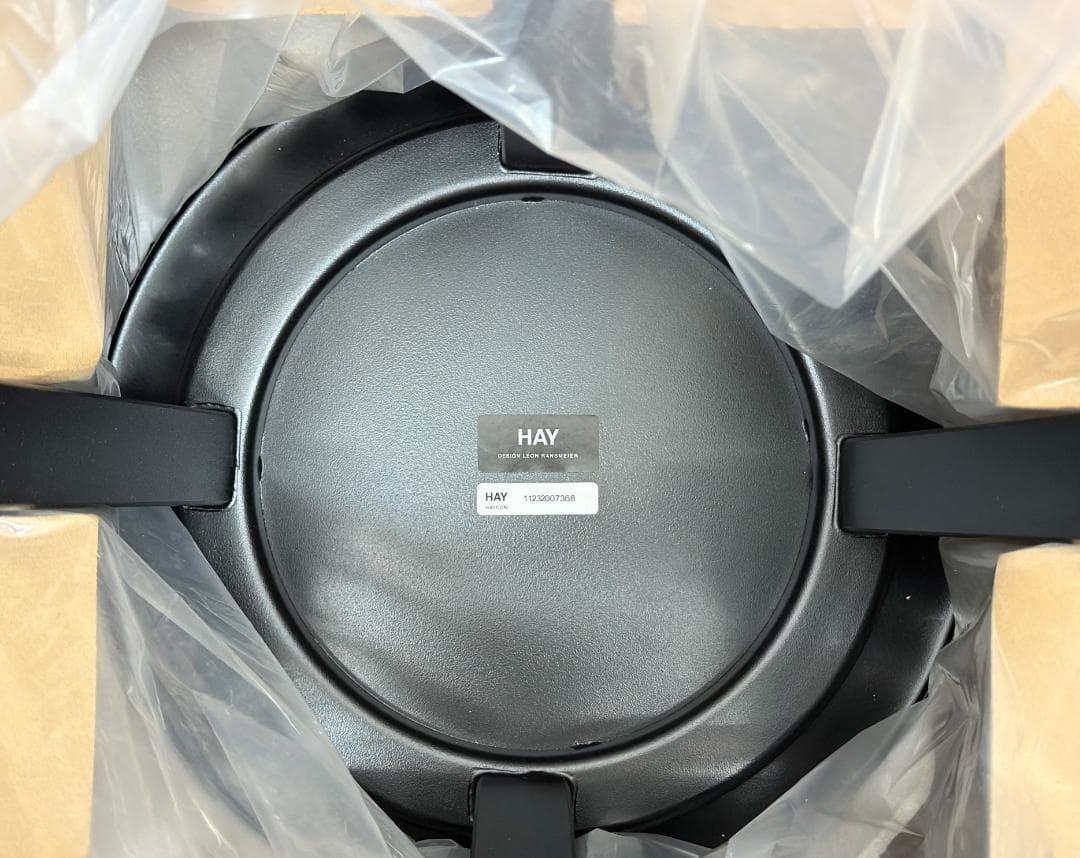 biyo305　新品未使用■HAY■リボルバースツール　ロー　黒　高さ65