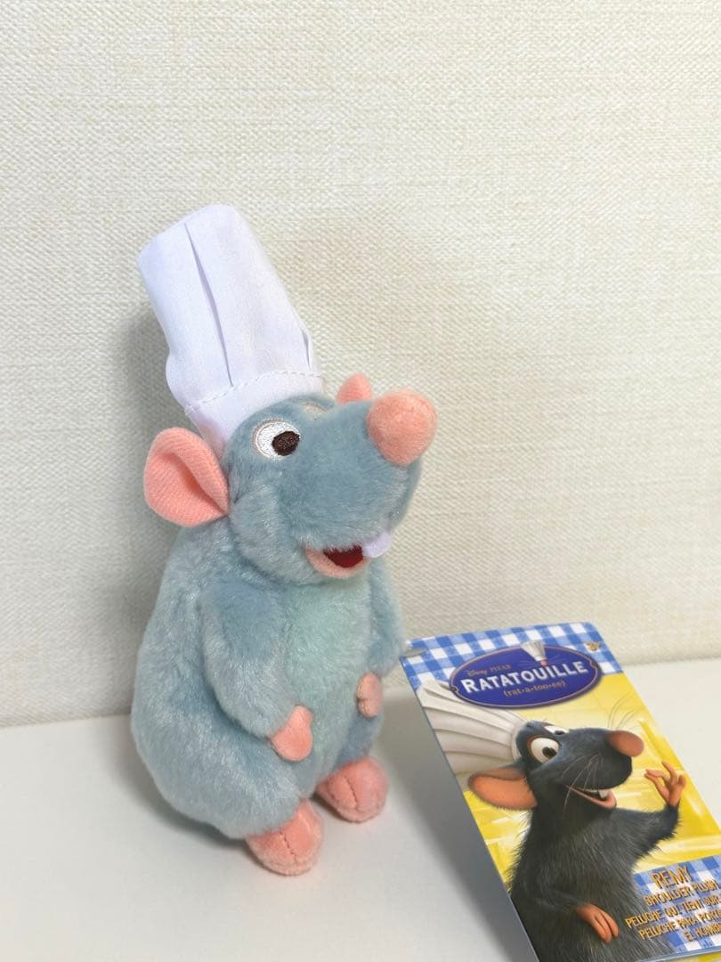 【1月末販売終了‼️】カリフォルニアディズニーで購入！レミー肩のせフィギュア