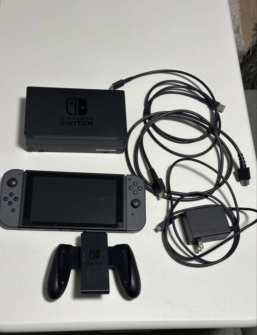 【美品】Nintendo Switch 本体 グレー