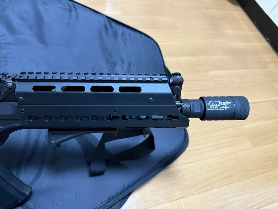 東京マルイ製次世代電動ガン AK102 電子トリガー組み込み