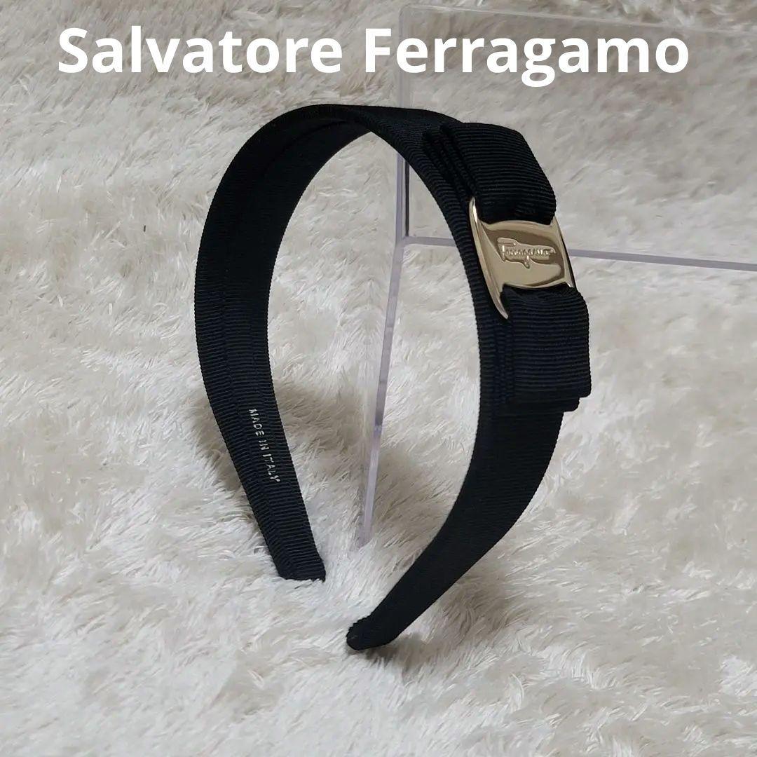 美品✨フェラガモ ヴァラ カチューシャ ブラック ゴールド金具 保存袋