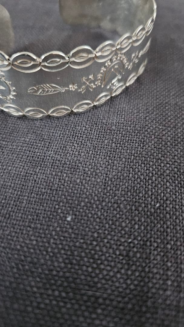 ERICKA NICOLAS BEGAY エリッカニコラスビゲイ バングル