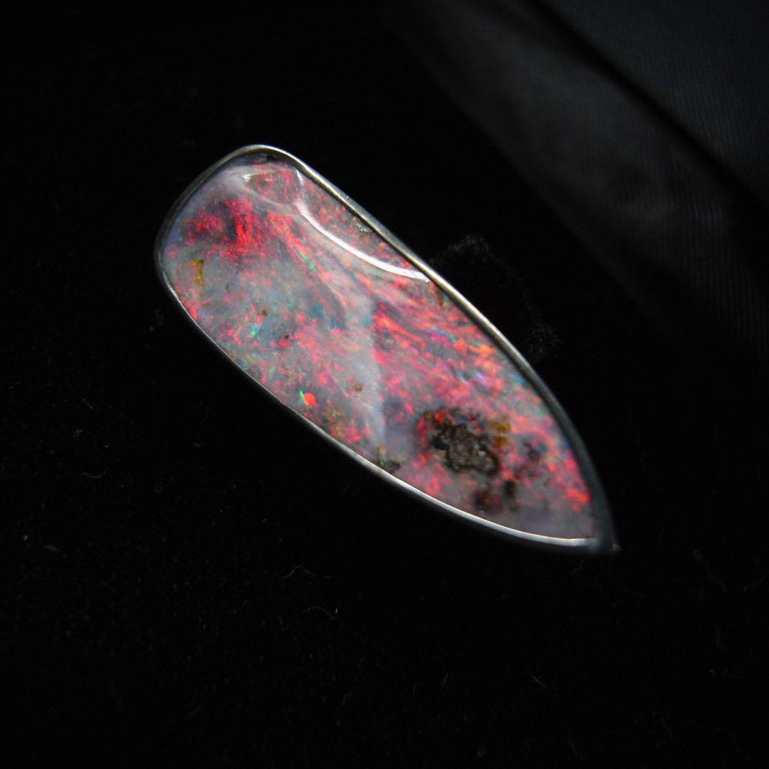 希少 大型 アンティーク 宝石 ジュエリー 遊色 ボルダー オパール ブローチ