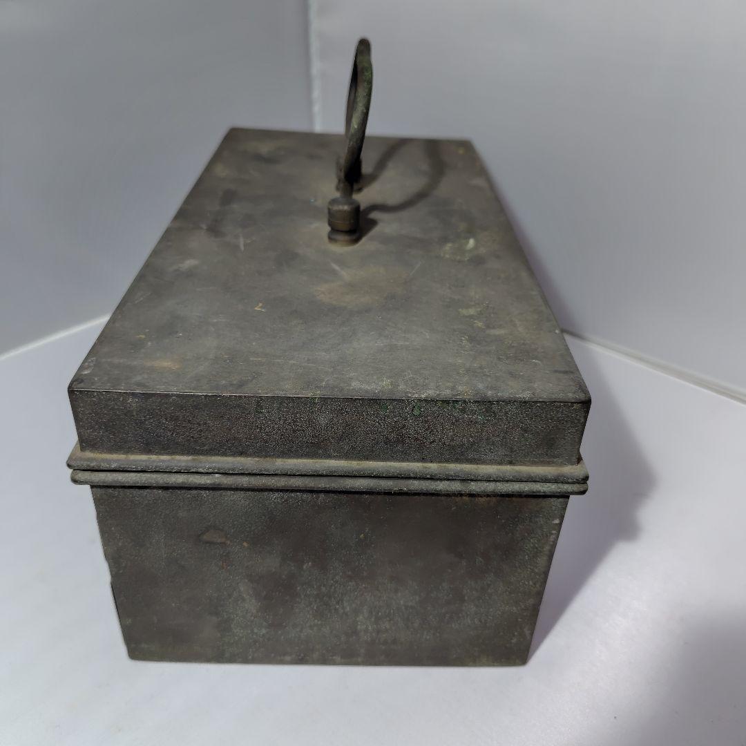 真鍮製収納ボックス 仕切り付き