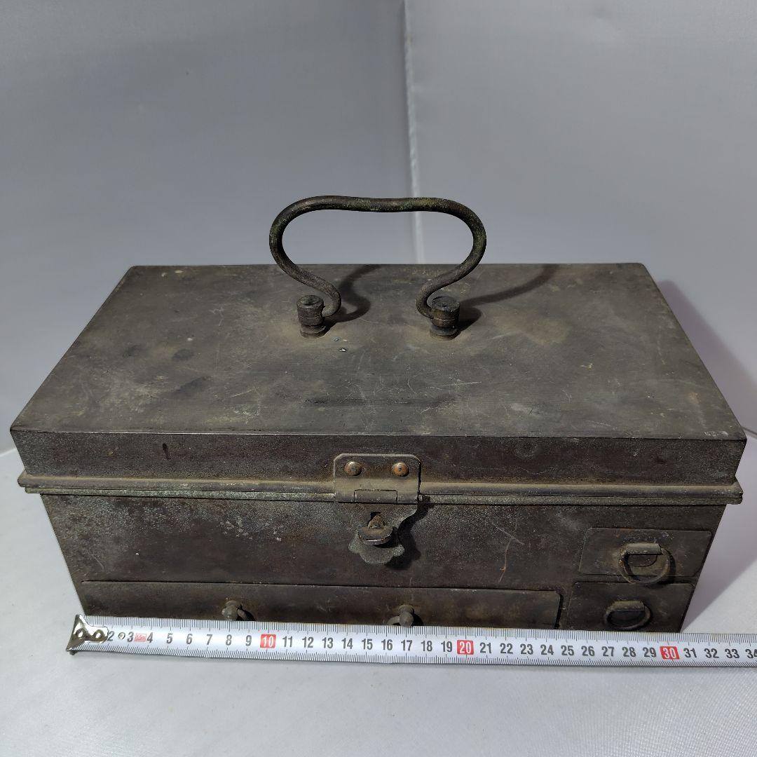 真鍮製収納ボックス 仕切り付き