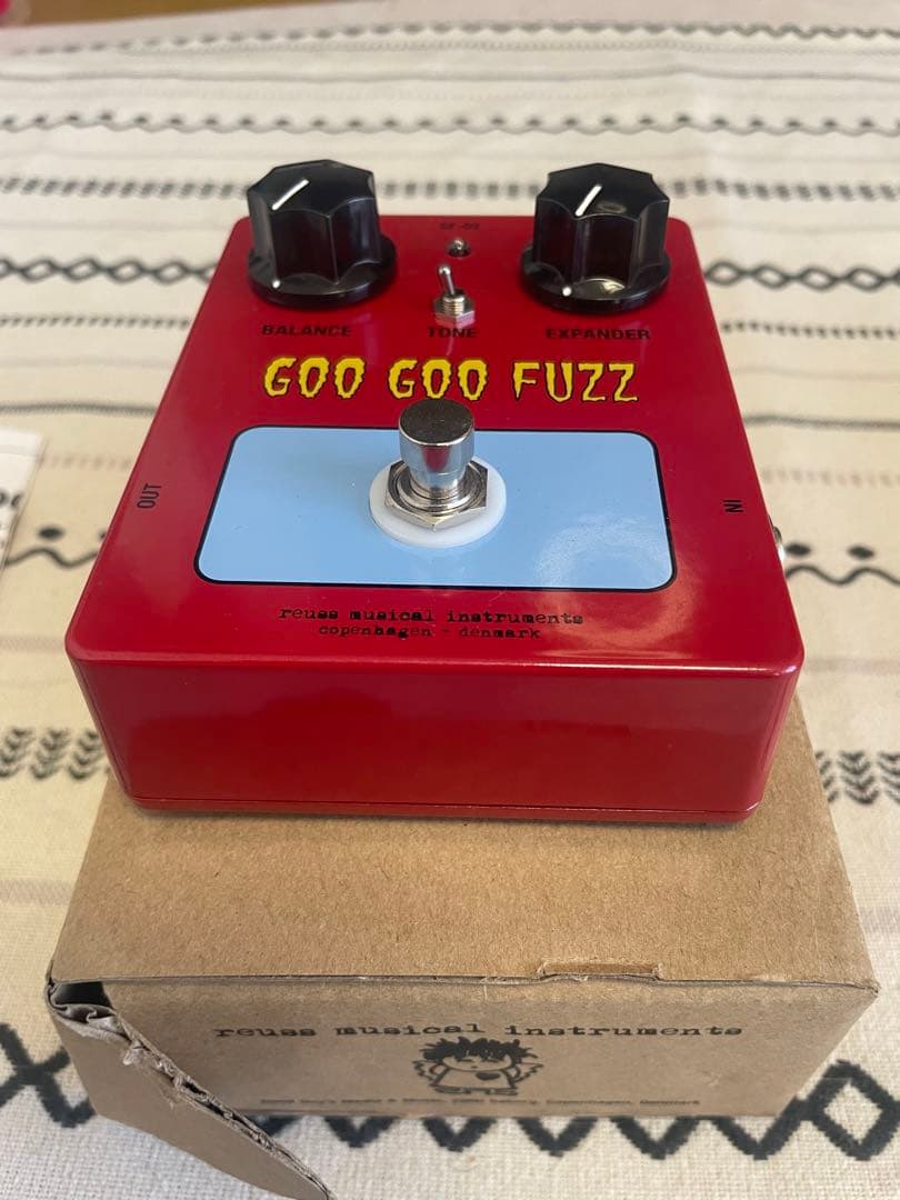 Reuss SF-02 Goo Goo Fuzz ギターエフェクター
