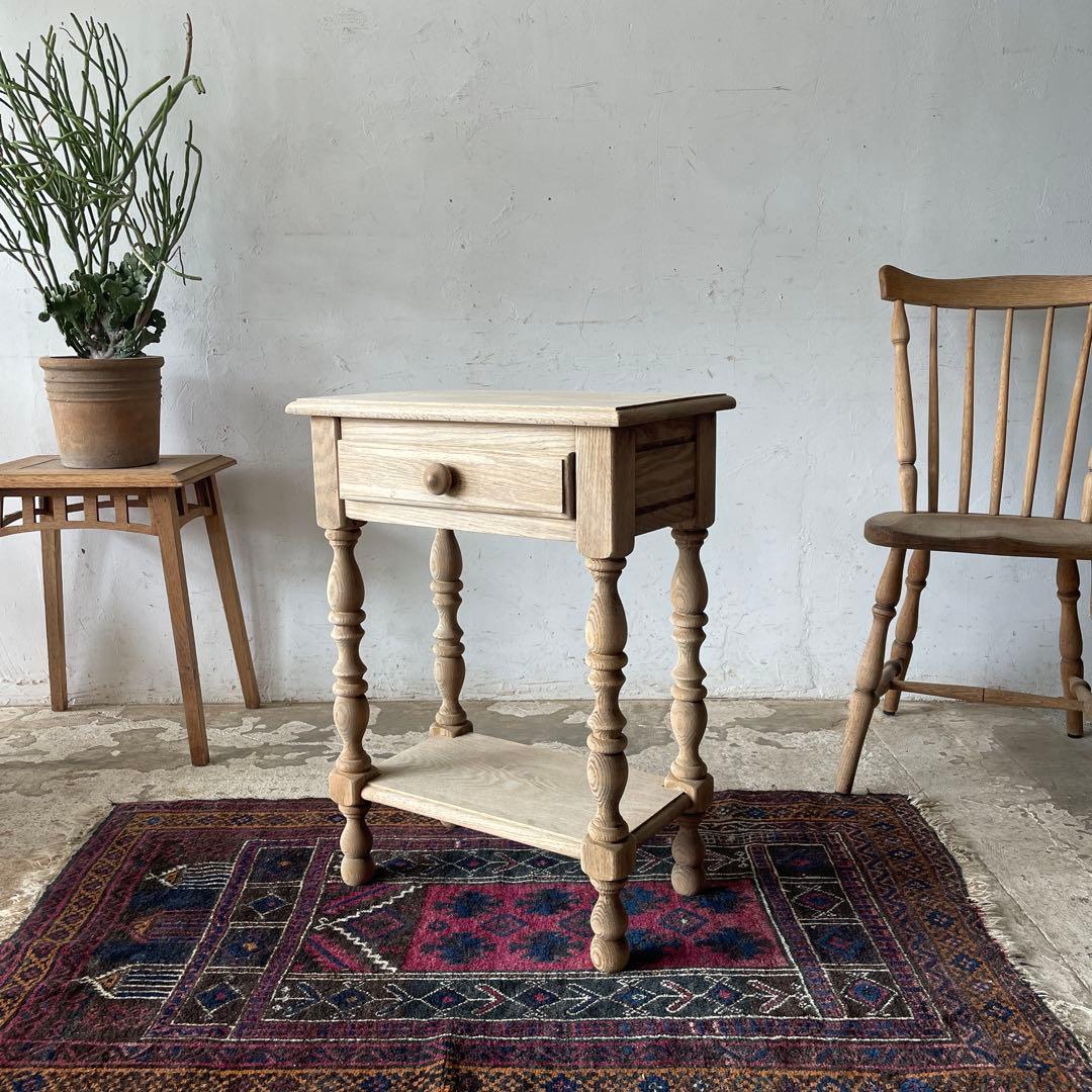 Peonyドロワーサイドテーブル ドロワーベッドサイドテーブル　剥離