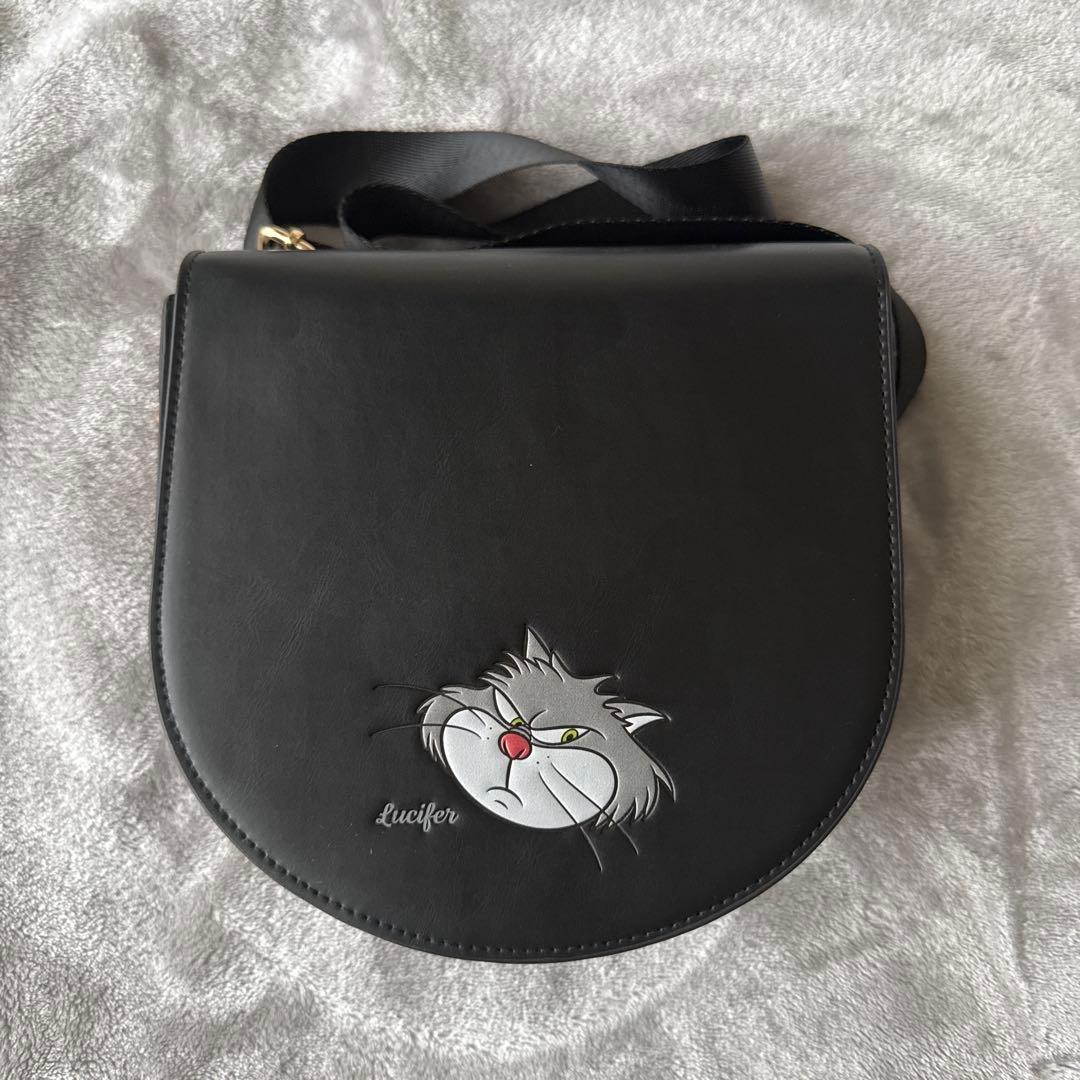 ルシファー　ショルダーバック
