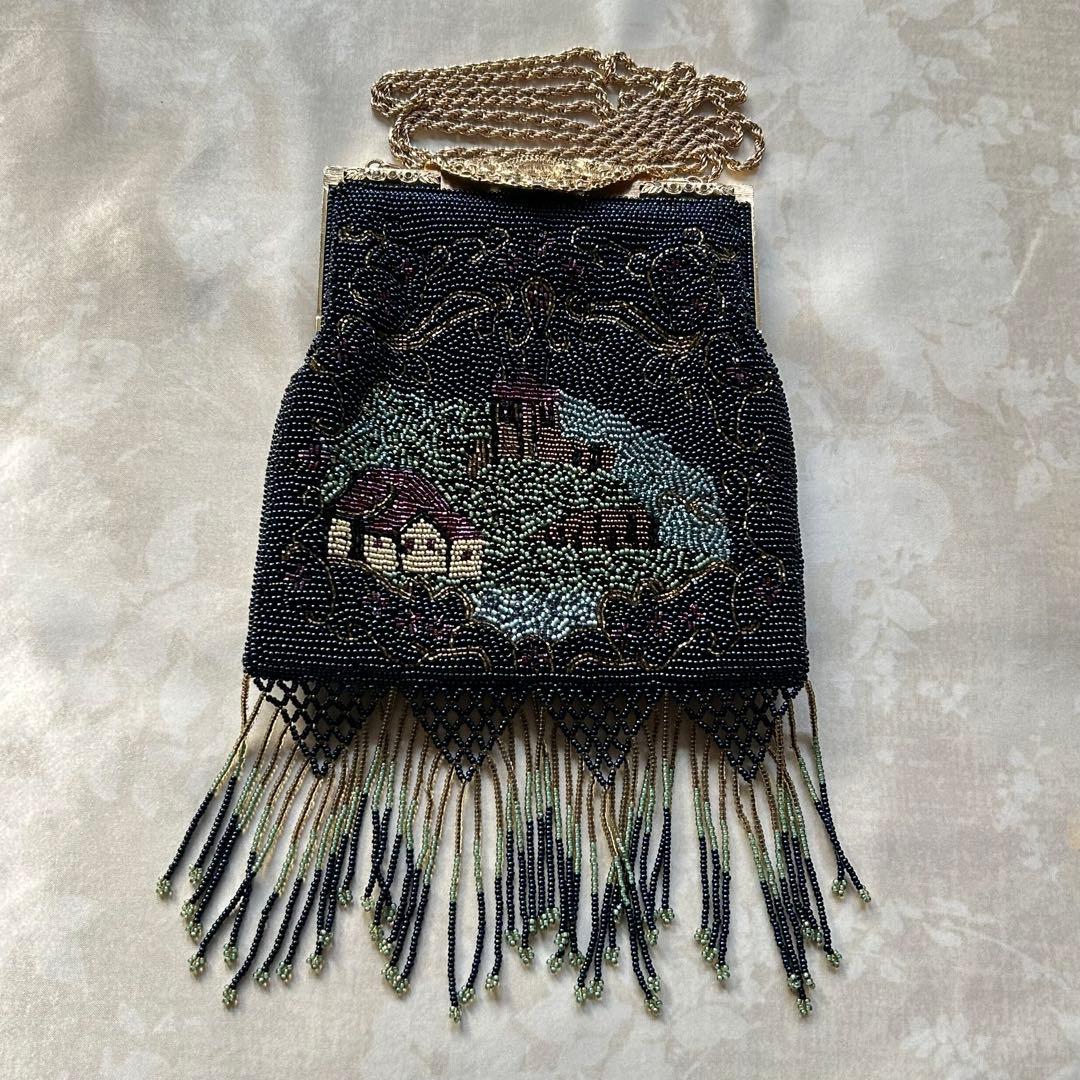 ビーズ刺繍 夜空　お城　ゴールドチェーンショルダーバッグ　フリンジ