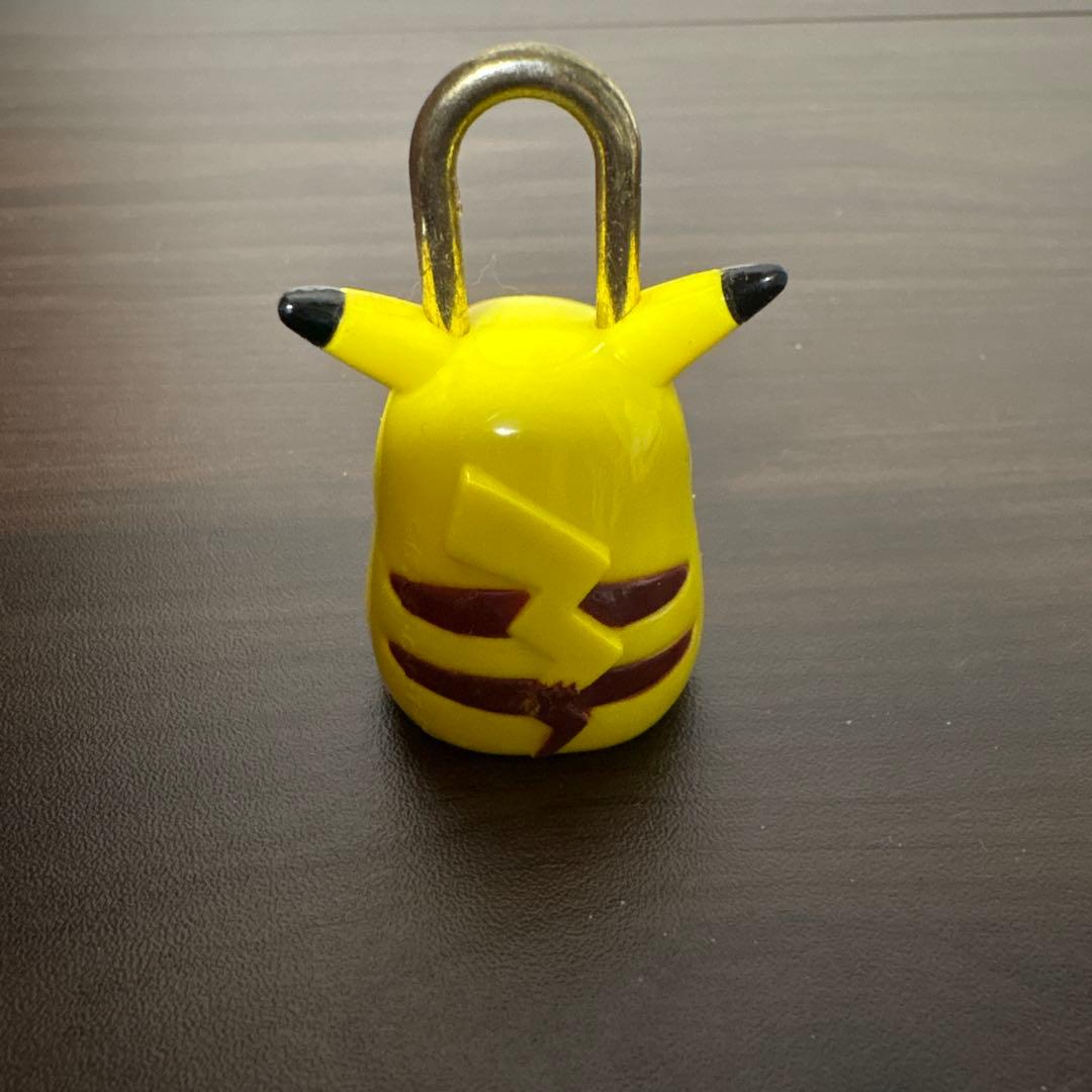 ピカチュウ 錠前　ロック　デブチュウ