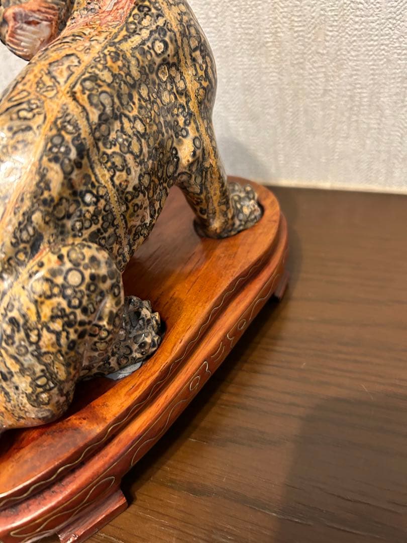 超レア‼︎ 天然石　石刻　アンティーク　ジャスパー天然石　タイガー（虎彫り）置物な