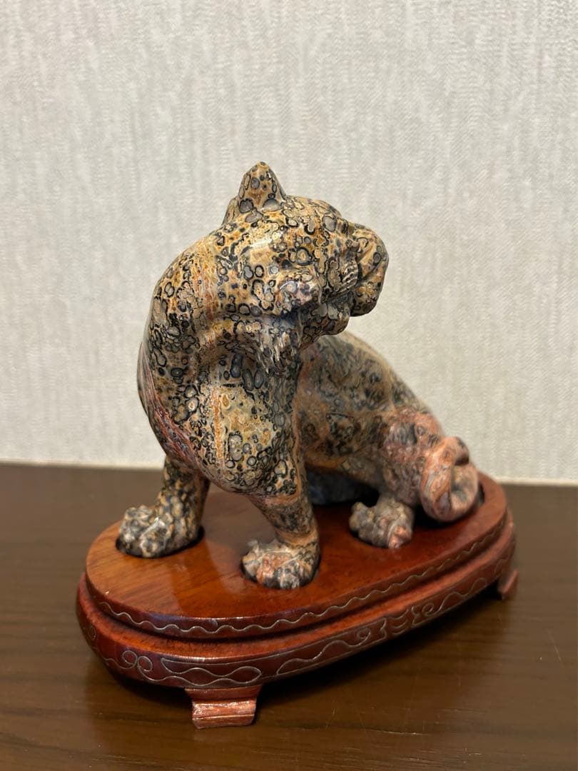 超レア‼︎ 天然石　石刻　アンティーク　ジャスパー天然石　タイガー（虎彫り）置物な