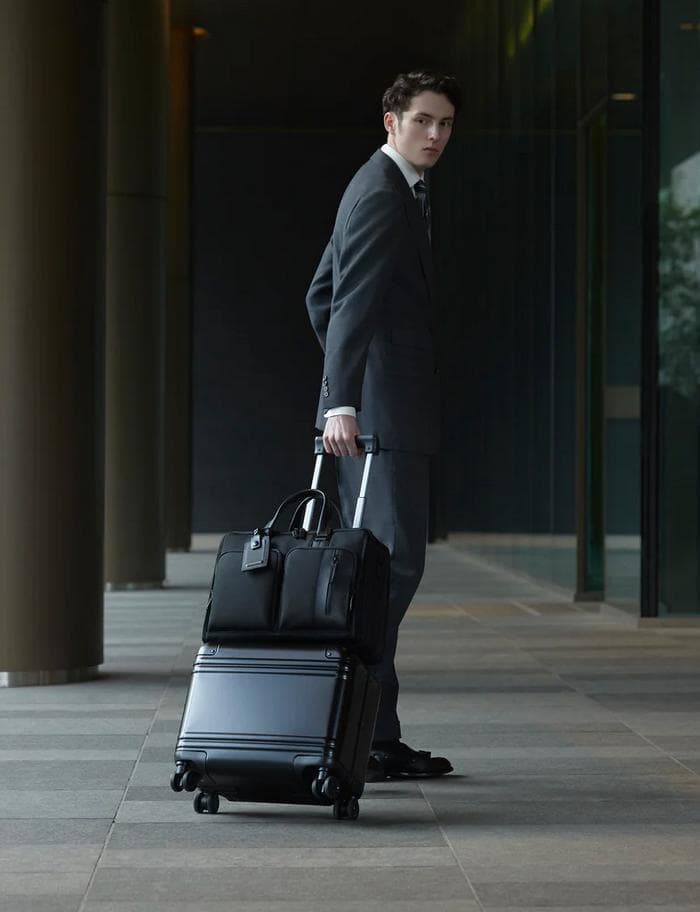 未使用　ゼロハリバートン　アルミニウム3.0　94401　28L　キャリー　黒