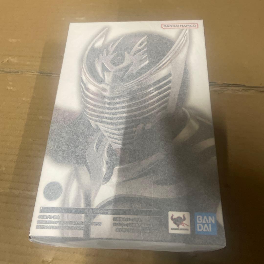 真骨彫製法　S.H.Figuarts 仮面ライダー龍騎
