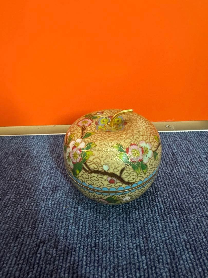 1822  七宝焼　景泰藍　花瓶2客　りんご型蓋物1客