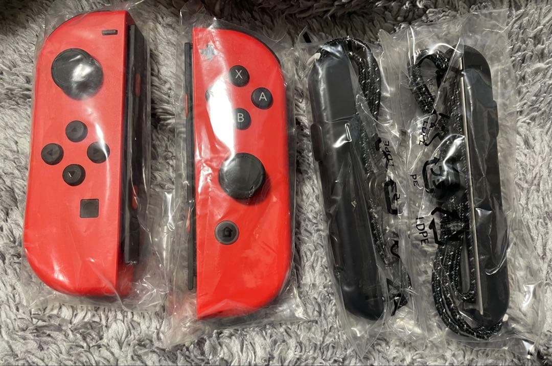 新品未使用☆Nintendo Switch ジョイコン マリオレッド