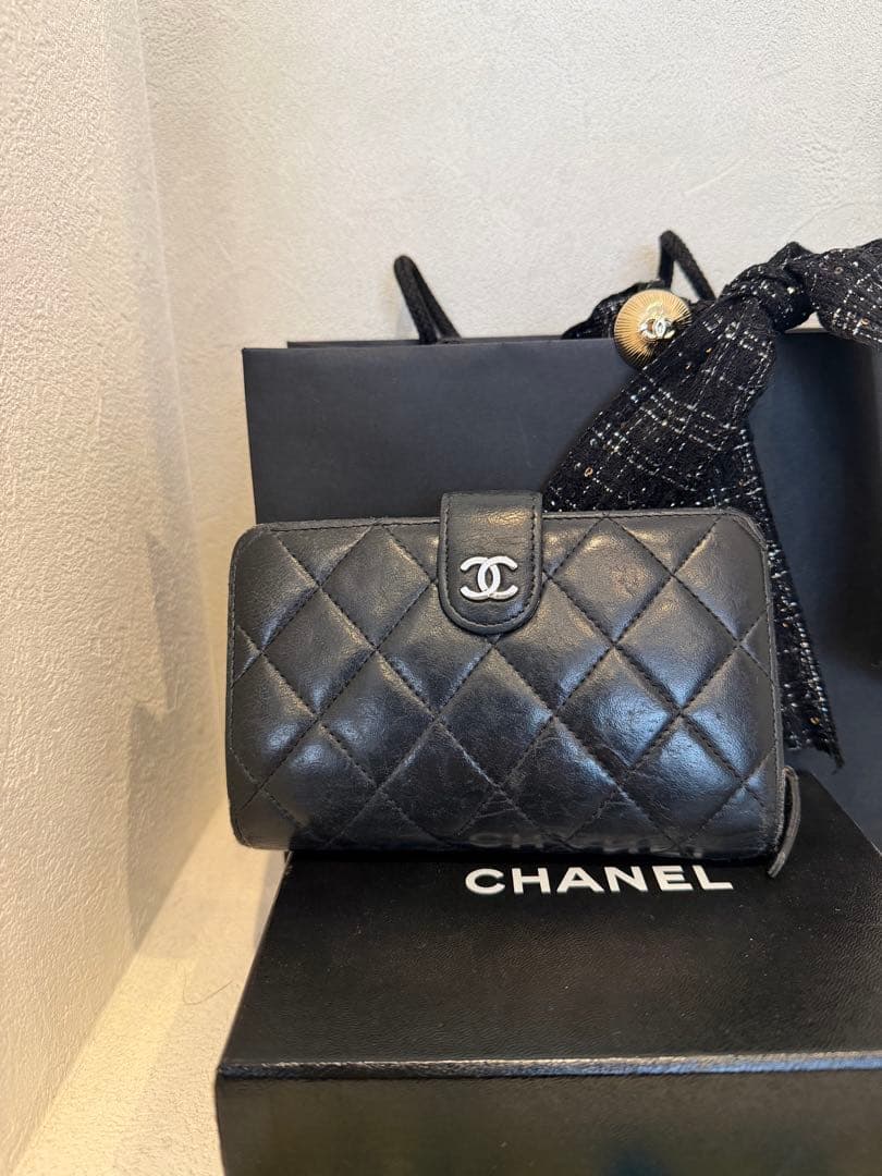 大幅値下げ‼️CHANELマトラッセ　折りたたみ財布