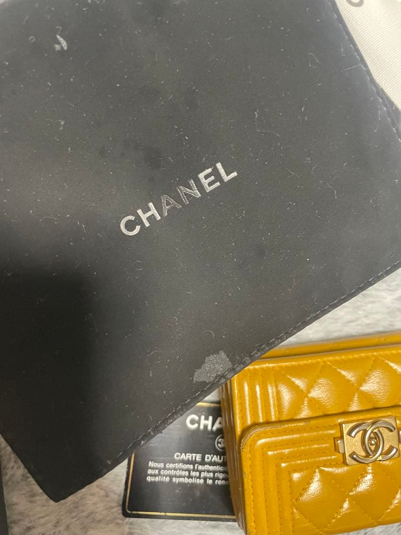CHANEL イエロー キルティング 三つ折り財布