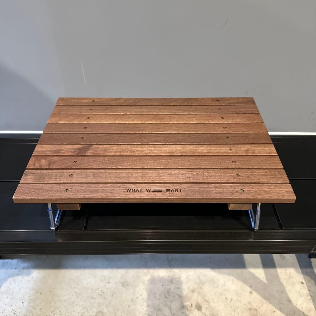 WHAT WE WANT FBFOOTSTAND テーブル　ワットウィーウォント