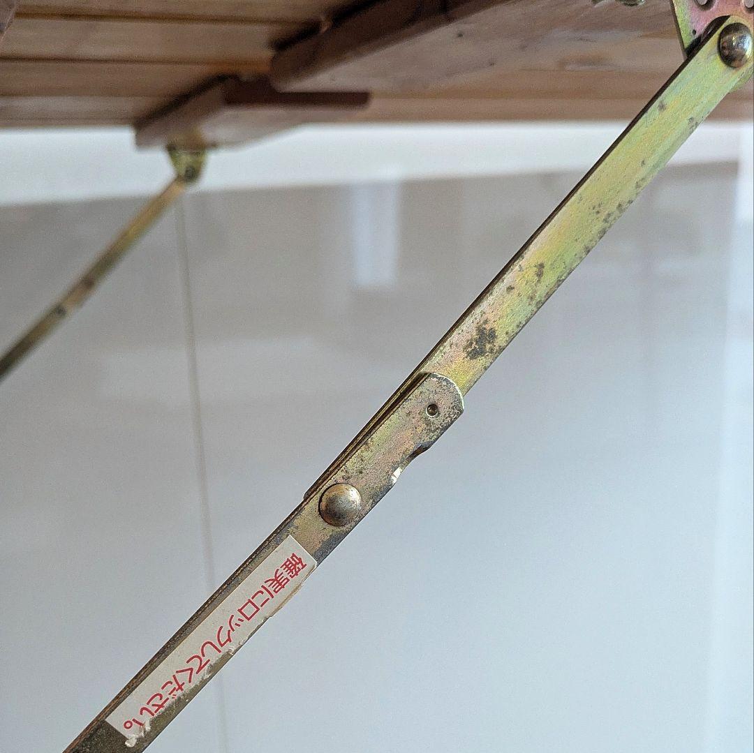 カステルメルリーノ　CASTELMERLINO 折りたたみ木製テーブル 赤脚