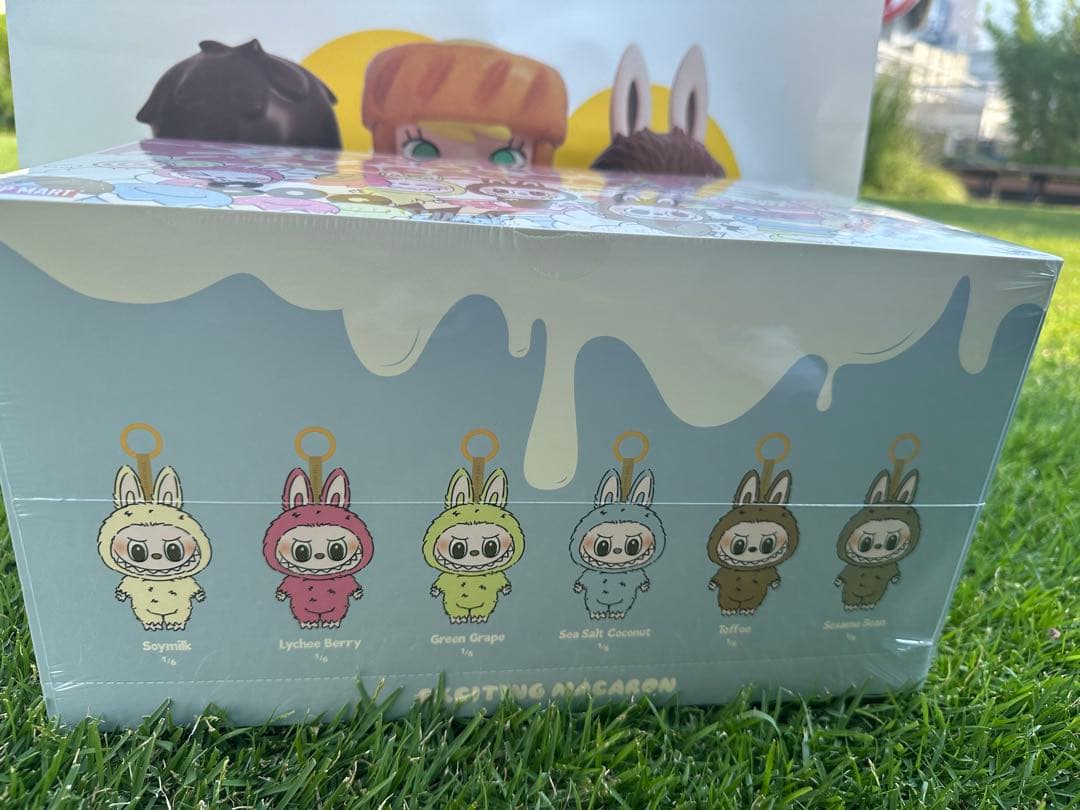 THE MONSTERS Exciting Macaron アソートボックス