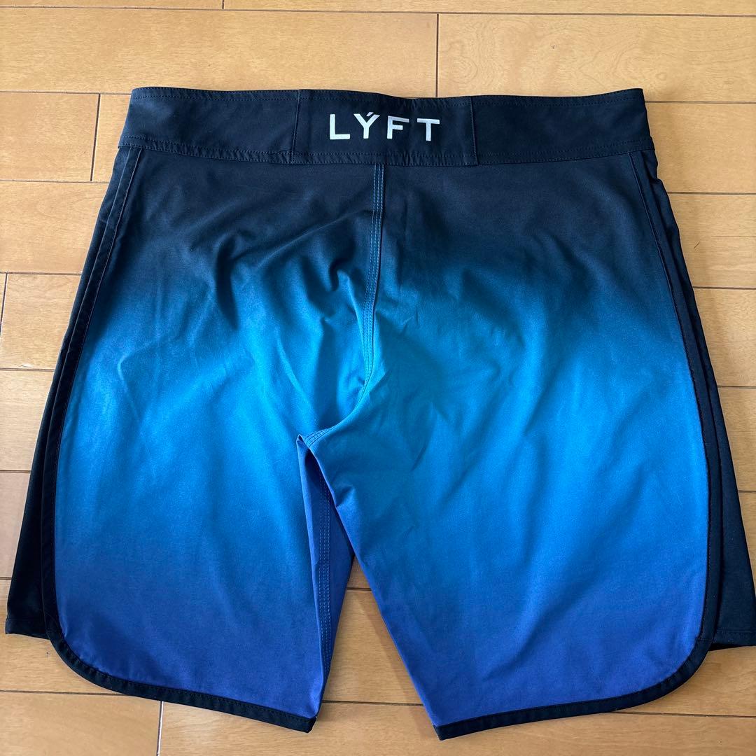 LYFT サーフパンツ　Mサイズ