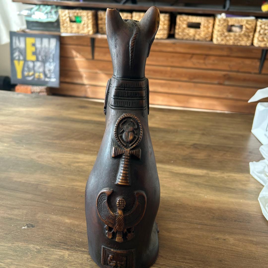 エジプトの猫の像