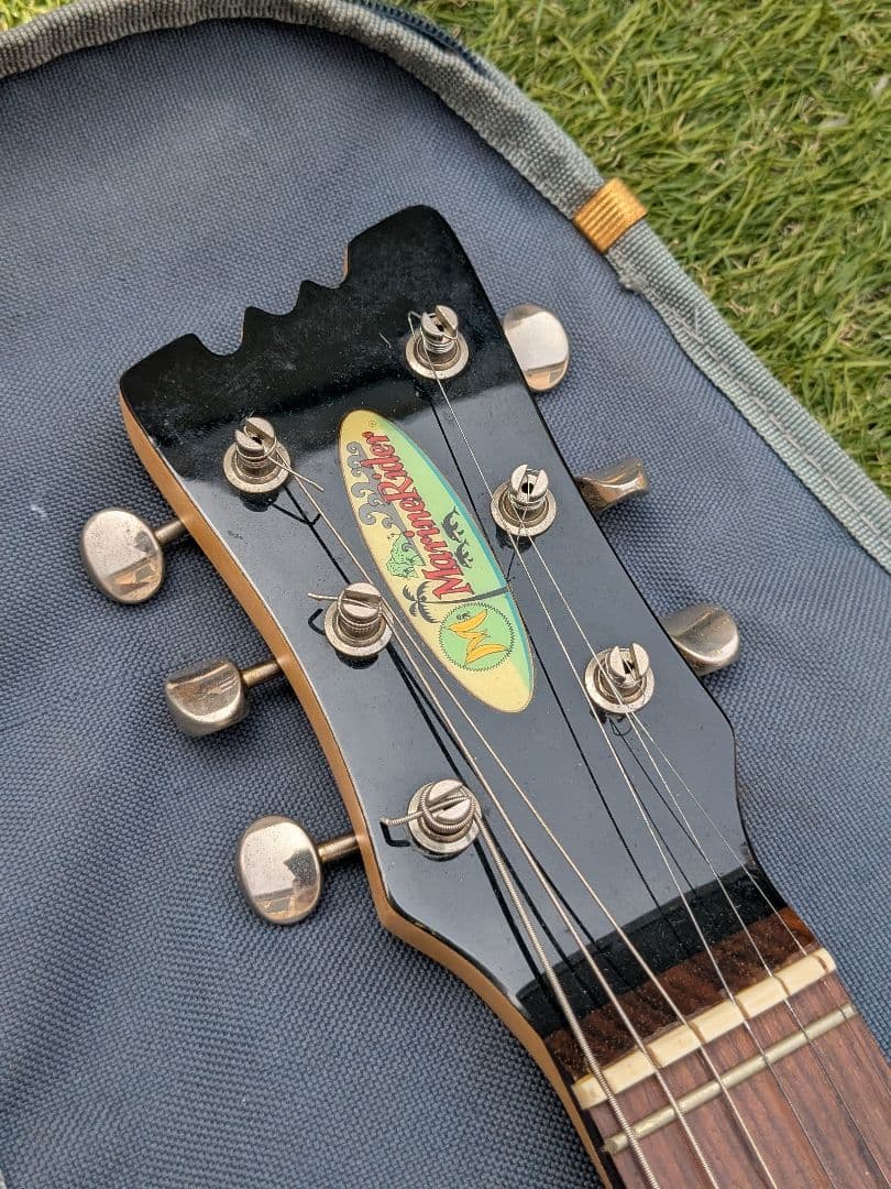 マリンライダー エレキギター サンバースト 動作OK アンプ内蔵ギター