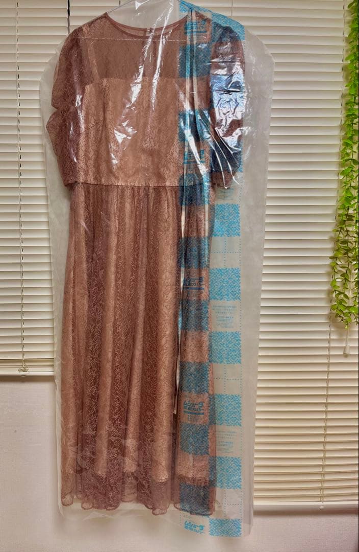 AIMERオケージョンドレス ピンク ミディ丈