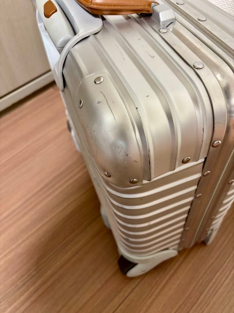 【希少 】リモワ トパーズ ビジネストローリー ルフトハンザ 747-8 アルミ