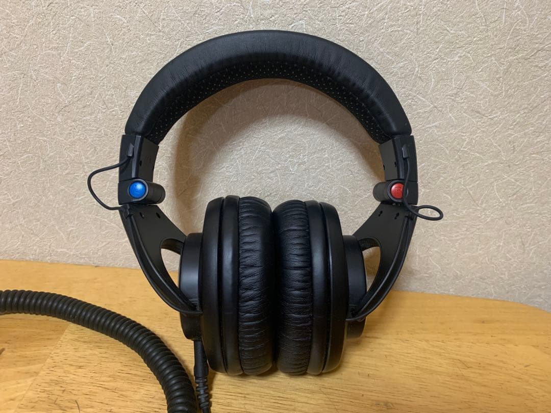ヘッドホン SHURE SRH840