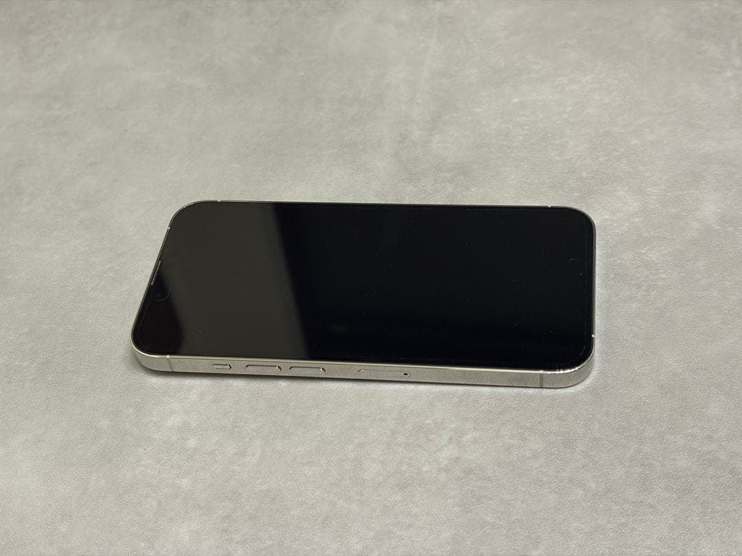 Apple iPhone13pro 256GBホワイト 本体 バッテリー100%