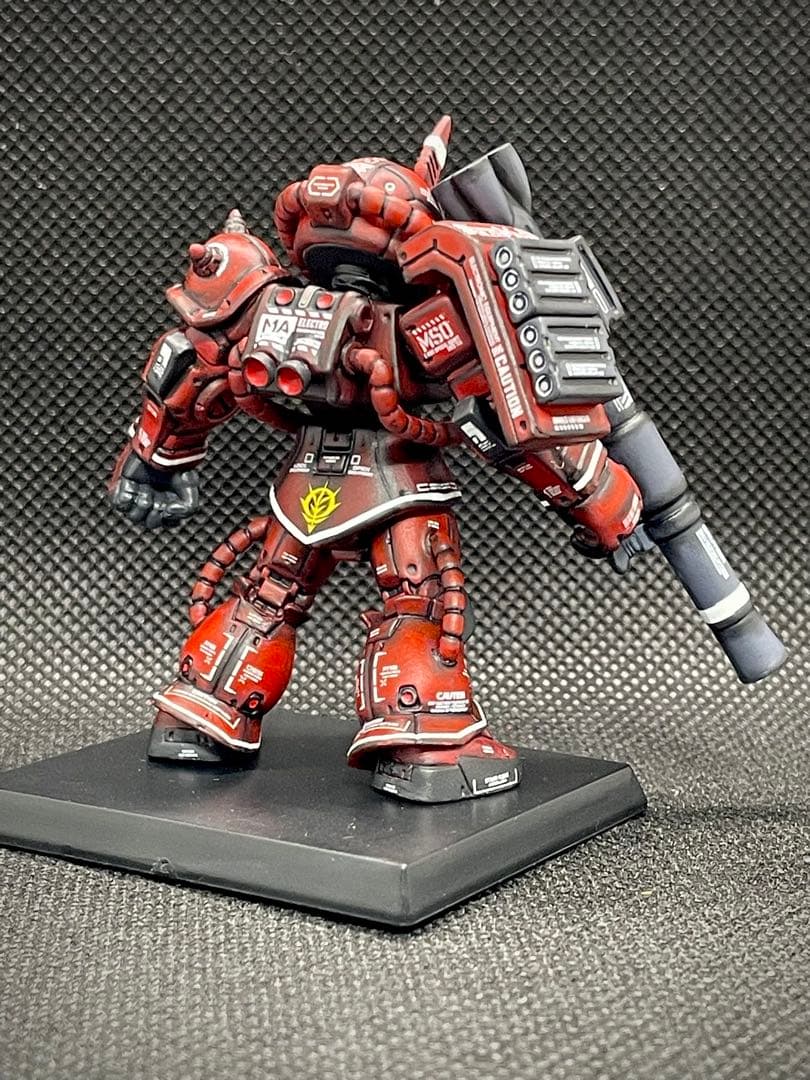 【送料無料】ガンダムコンバージ シャア専用ザクII オリジン版 リペイント