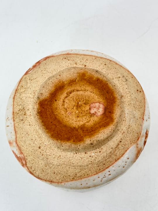 【玉置保夫】志野　茶碗　桐共箱　共布　岐阜県重要無形文化財保持者