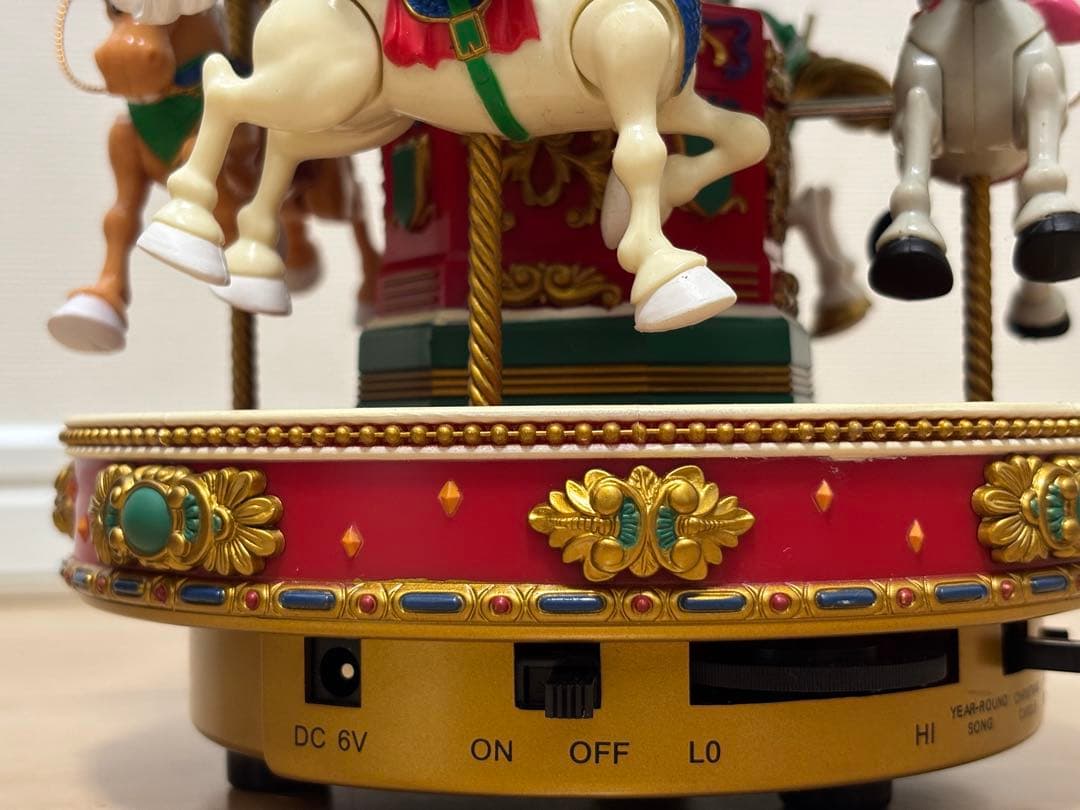 レア　ミッキーホリデイゴーランド　ディズニー　クリスマス　美品　オルゴール50曲