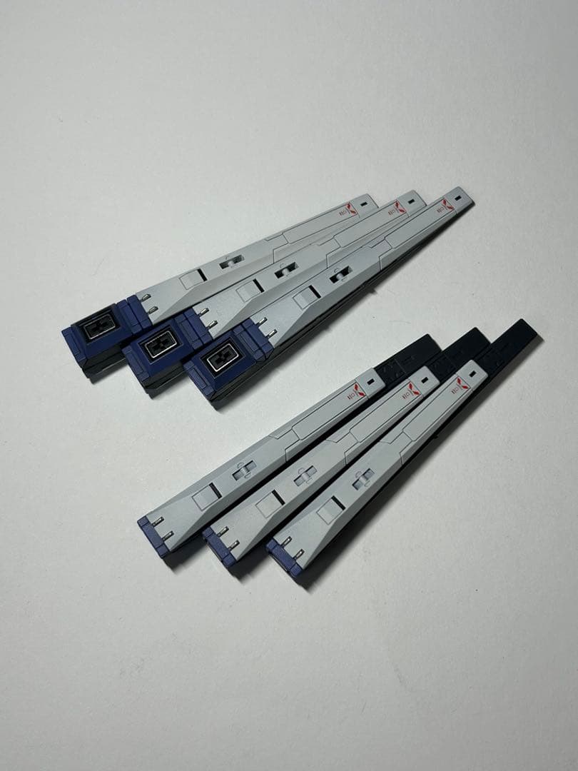 RGνガンダム　全塗装　完成品