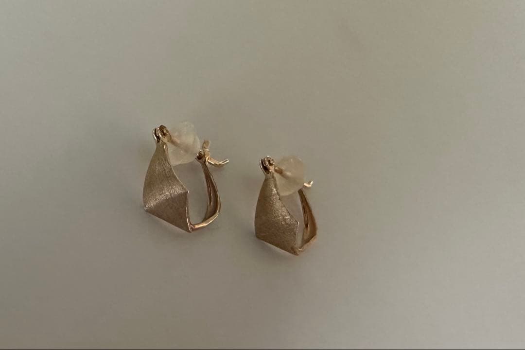 agate アガット　K10 刻印あり　幾何学的 フープピアス チャーム