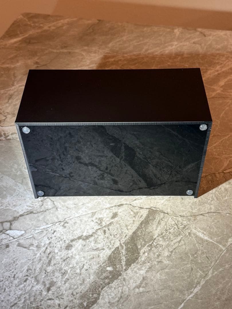 シャネル　CHANEL ノベルティ　ティッシュケース　アクリル　コスメ　非売品