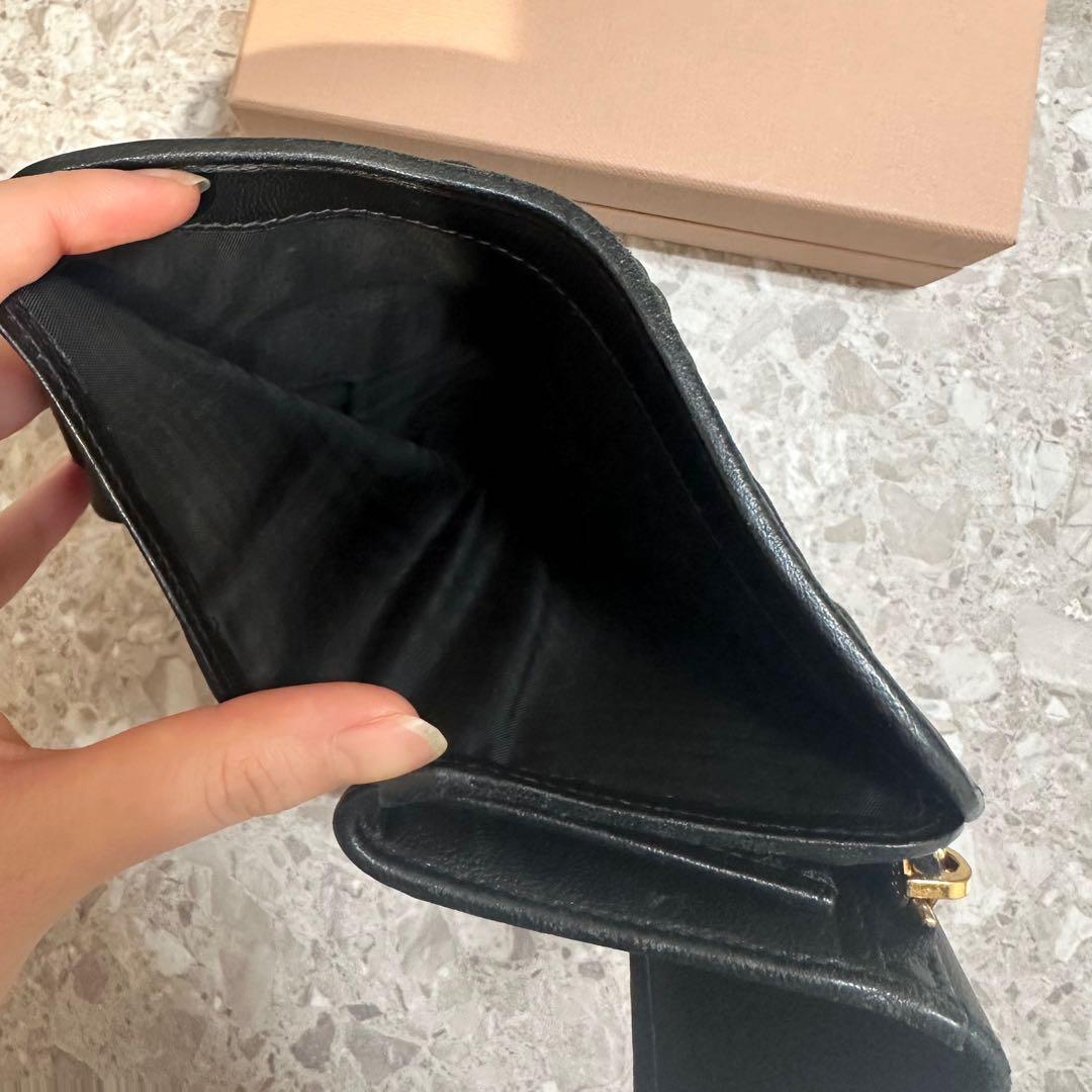 miu miu ミュウミュウ マテラッセ 三つ折り財布 ブラック