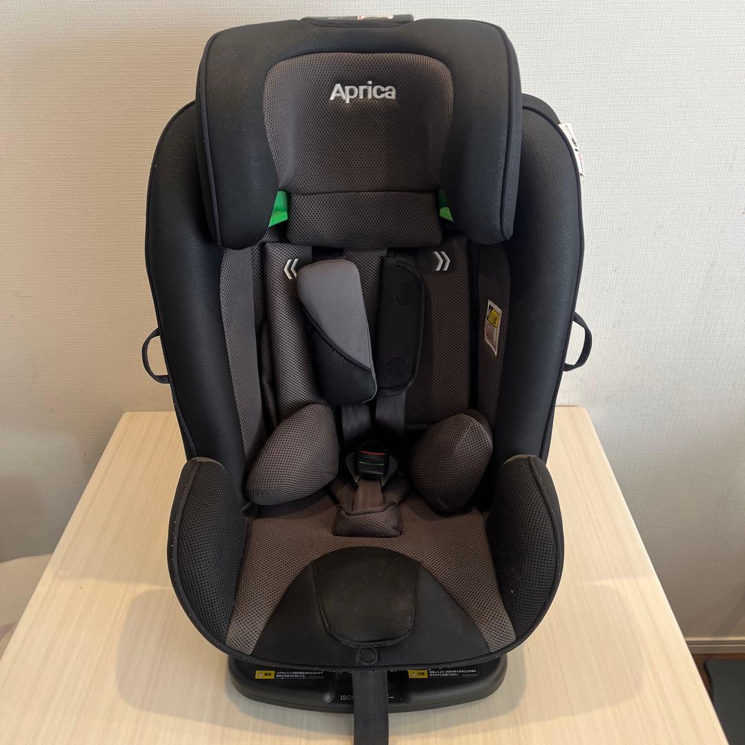 Aprica フォームフィットISOFIX360°セーフティー
