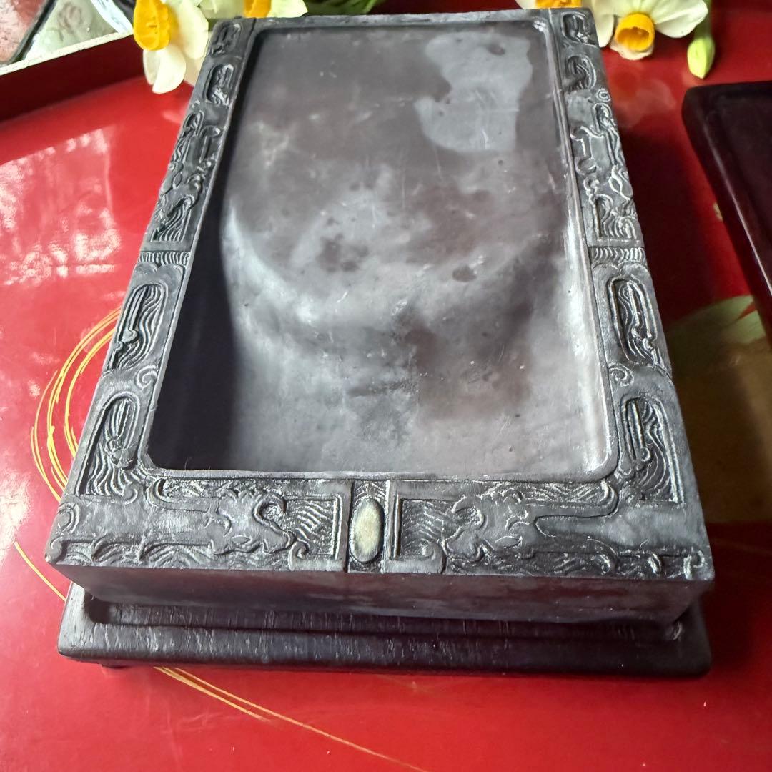 書ぞめに‼️新春期間限定‼️不世出の名品‼️旧家蔵出端渓硯『古松❌瀧　硯』」唐木箱1点