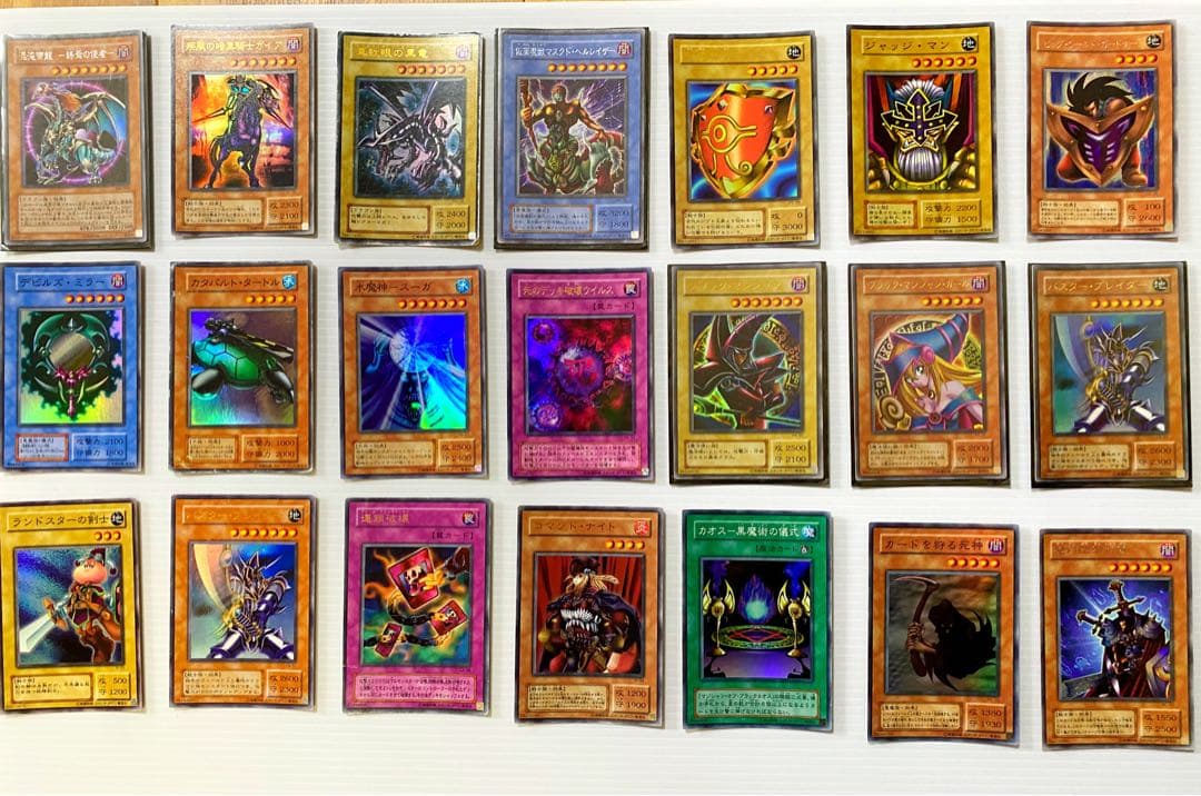遊戯王 初期 引退品 まとめ売り　レア100枚以上　早い者勝ち