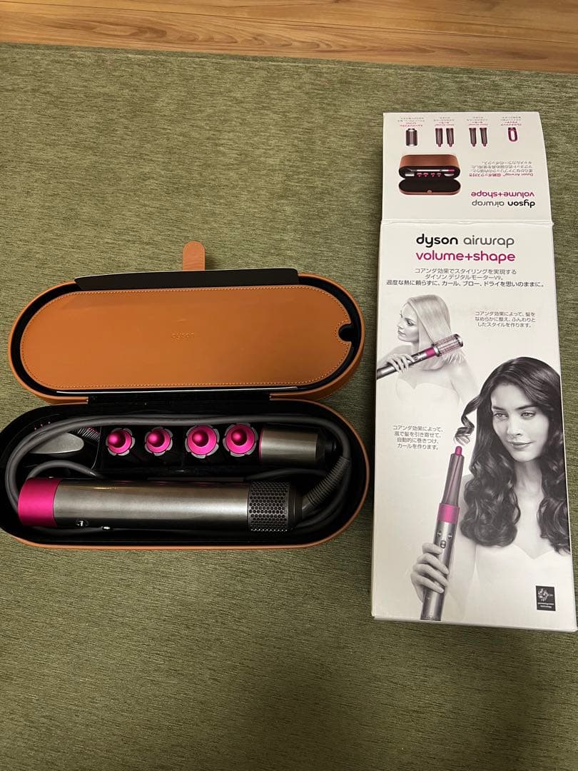 ヘアドライヤー dyson airwrap volume+shape