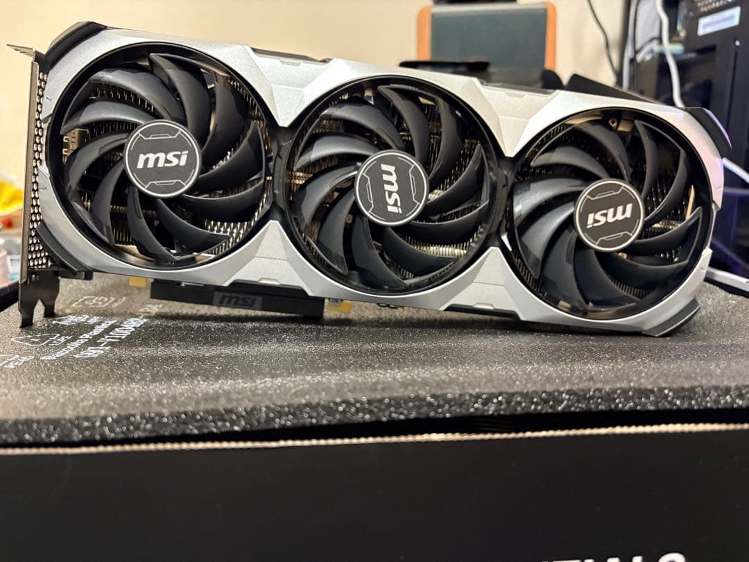 グラフィックボード・グラボ・ビデオカード MSI GeForce RTX 4070 VENTUS 3X 12G OC