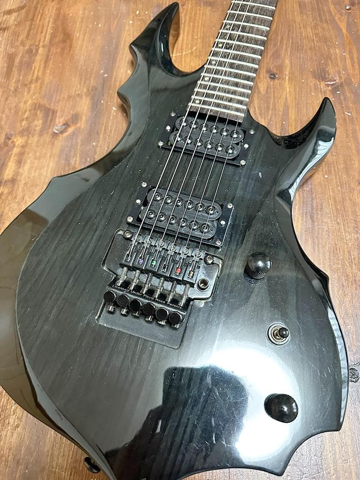 GrassRoots グラスルーツ　フォレストギター　ブラック系　木目