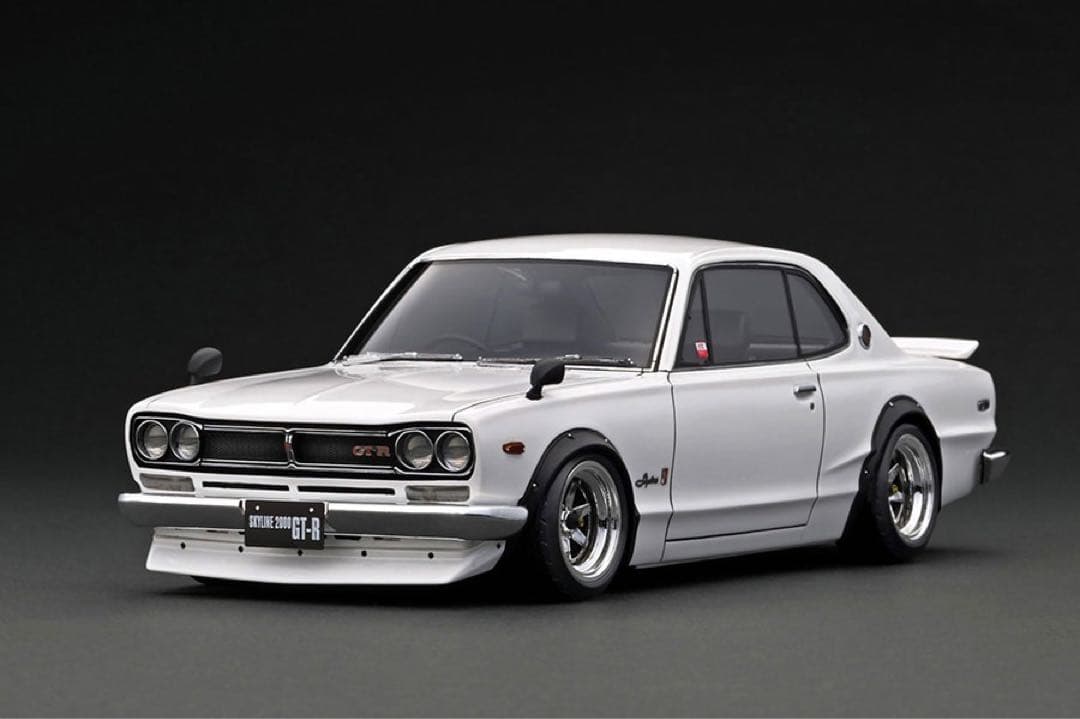 ミニカー IG3235 1/18 Nissan Skyline 2000 GT-R