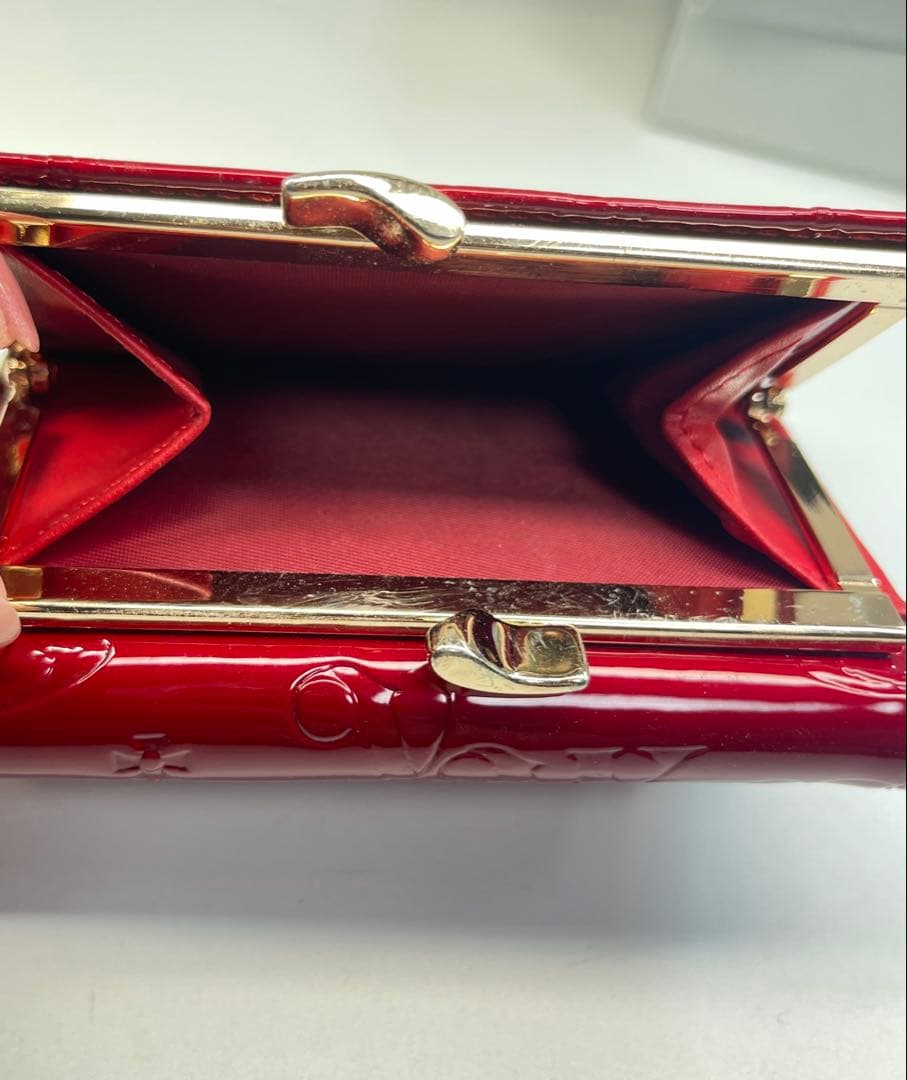 ヴィヴィアンウエストウッド エナメル 折り財布 がま口