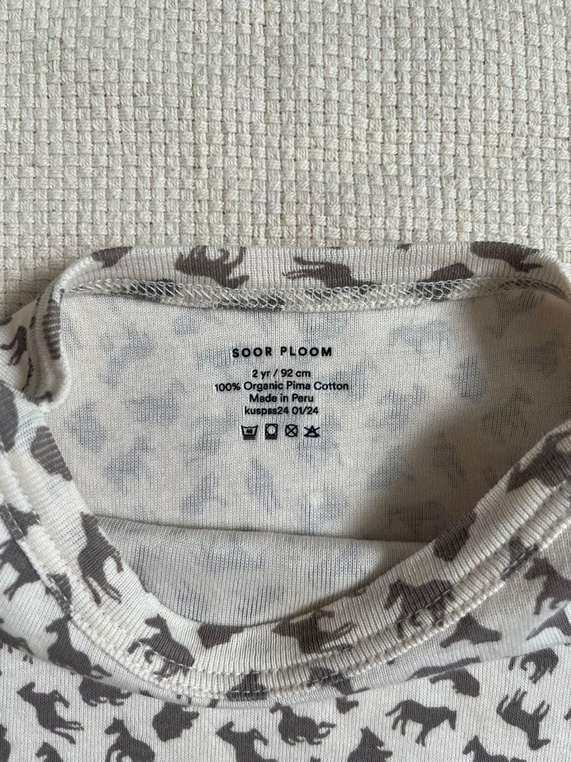 トップス soor ploom essential