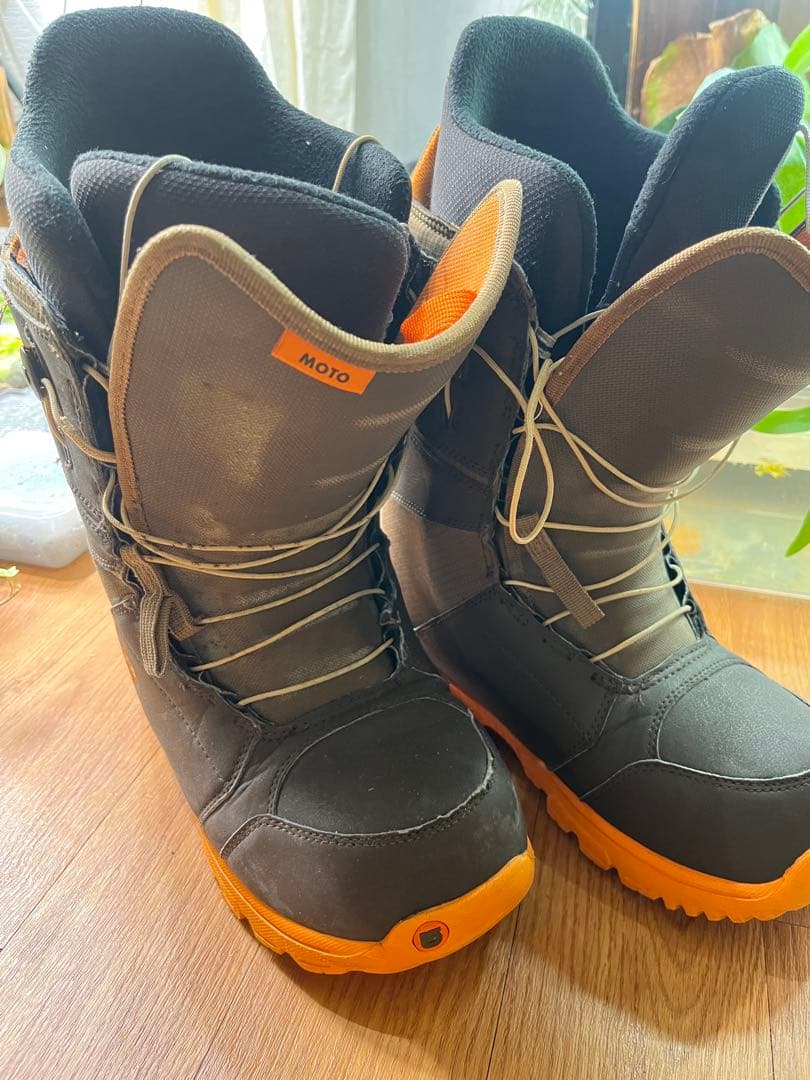 た*ん様 MOTO スノーボードブーツ グレー/オレンジ