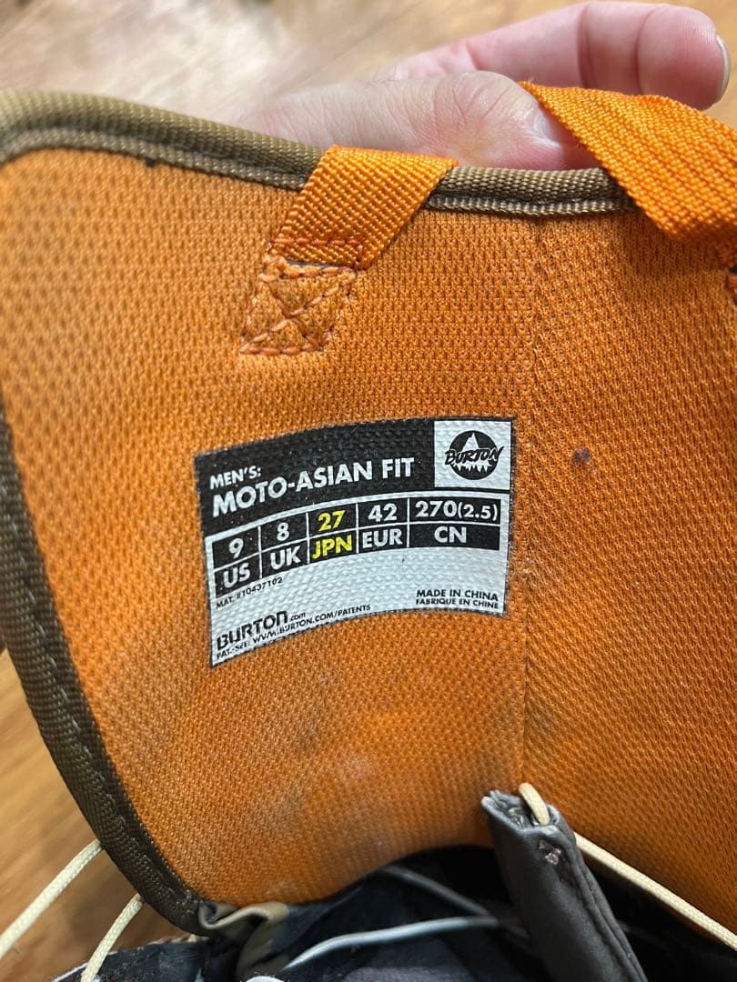 た*ん様 MOTO スノーボードブーツ グレー/オレンジ